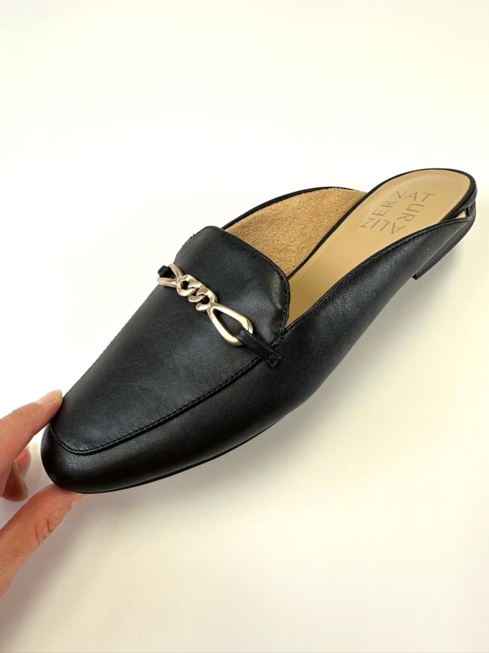 Naturalizer Kayden Black Mule Gold Chain Slip-On Minimalist Classic Size 7.5